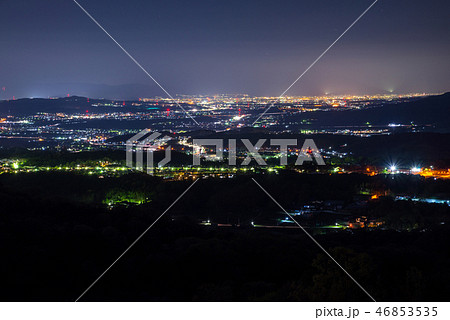若草山 鶯塚古墳からの夜景 （奈良県奈良市） 46853535