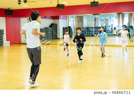 ダンススクール スポーツクラブ キッズ教室イメージ ダンススクール スポーツクラブ キッズ教室イメージ 46860711