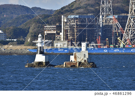 【東京湾】旧横須賀発電所とアシカ島 【冬】  46861296