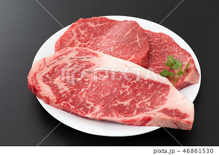 牛　もも肉　サーロイン　ステーキ肉 46861530