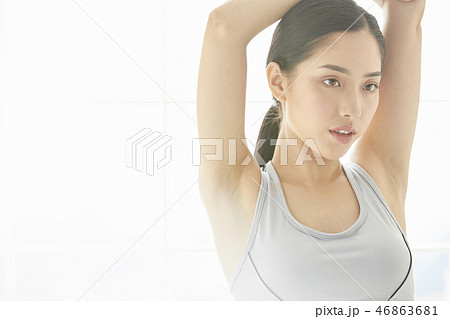 女性 スポーツウェア 女性 スポーツウェア 46863681