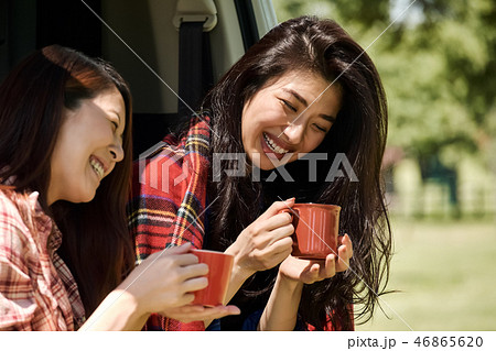 女子旅　キャンプ 46865620