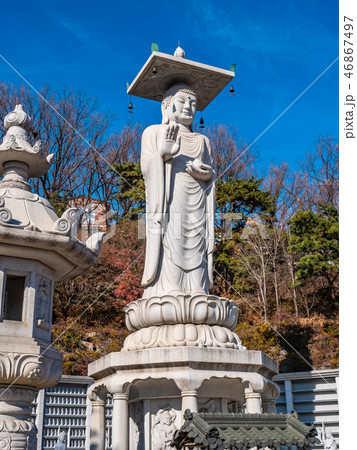 Beautiful Buddhism Statue in Bongeunsa Temple 46867497