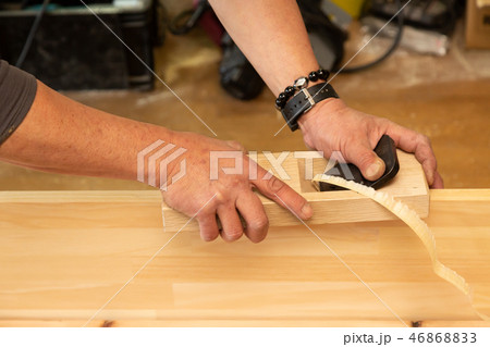 木材　カンナがけ 46868833