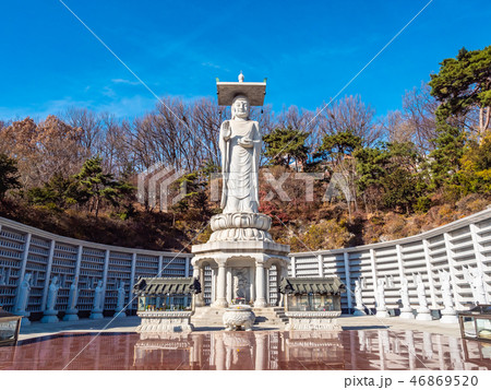 Beautiful Buddhism Statue in Bongeunsa Temple Beautiful Buddhism Statue in Bongeunsa Temple 46869520