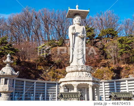 Beautiful Buddhism Statue in Bongeunsa Temple 46870455