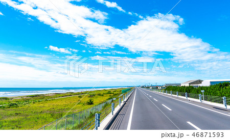 真夏の波乗り道路 真夏の波乗り道路 46871593