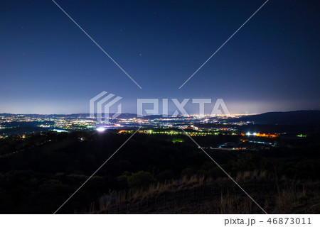 若草山山頂 鶯塚古墳からの夜景 （奈良県奈良市） 46873011