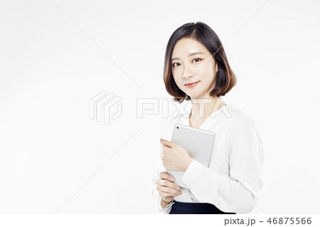 ビジネス ビジネスウーマン 笑顔 46875566
