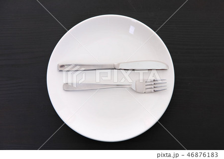 カトラリーによる大満足の合図 46876183