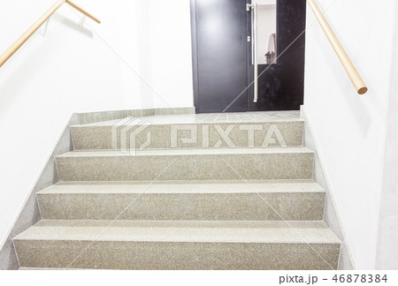 staircase in an building 46878384