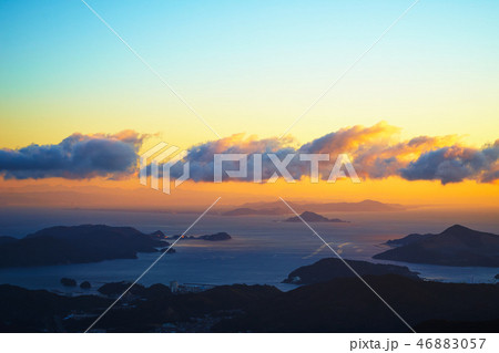 伊勢市_朝熊山山頂からの日の出_No2 伊勢市_朝熊山山頂からの日の出_No2 46883057