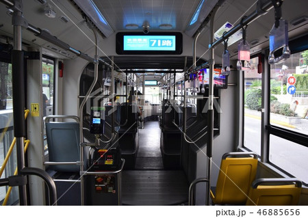 上海BRTの車内 46885656