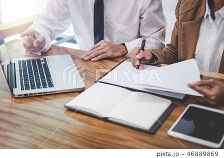 Business team working with new startup project plan and discussi 46889869