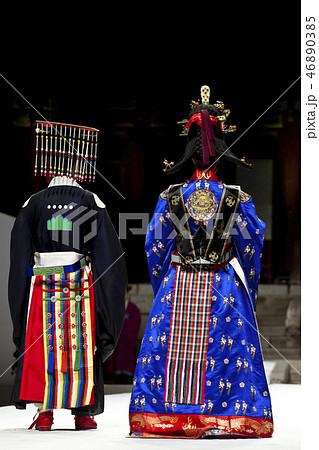 ファッションショー 王 衣装 46890385