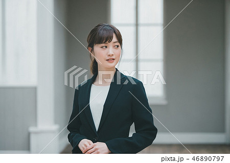 young woman young woman 46890797