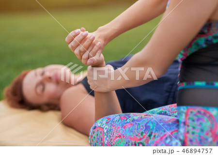Hands thai massage and relaxing. Hands thai massage and relaxing. 46894757