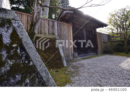 修学院離宮 中離宮の林丘寺表門としての中門 修学院離宮 中離宮の林丘寺表門としての中門 46901100