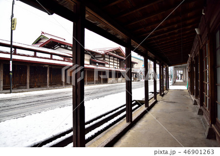 黒石市の中町こみせ通り 46901263