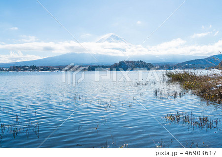 Mountain Fuji San at  Kawaguchiko Lake. 46903617