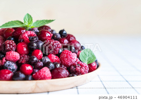 frozen mixed berry frozen mixed berry 46904111