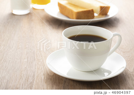 朝食のコーヒー 46904397