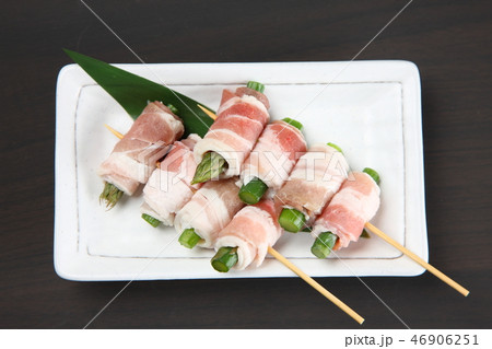 アスパラと茸の豚肉巻き アスパラと茸の豚肉巻き 46906251