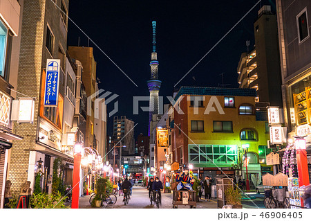《東京都》浅草・夜の伝法院通り 46906405