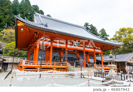 勝尾寺 本堂 （大阪府箕面市） ※2017年4月撮影 46907942
