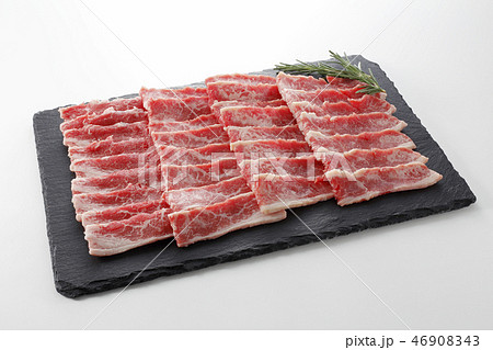 牛カルビ焼肉用 46908343