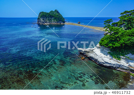 静岡県 西伊豆 堂ヶ島 トンボロ現象の写真素材