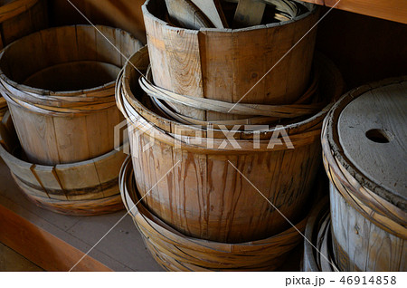 古い木桶 46914858