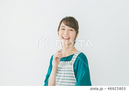 young woman 46925803