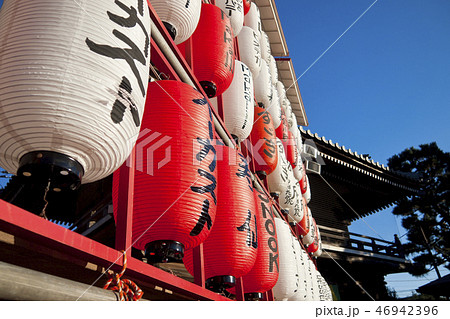 鎌倉　本覚寺　正月の提灯 46942396