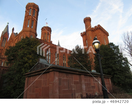 Smithsonian_Castle_04 Smithsonian_Castle_04 46942720