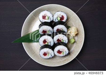 まぐろ二色巻き まぐろ二色巻き 46946073