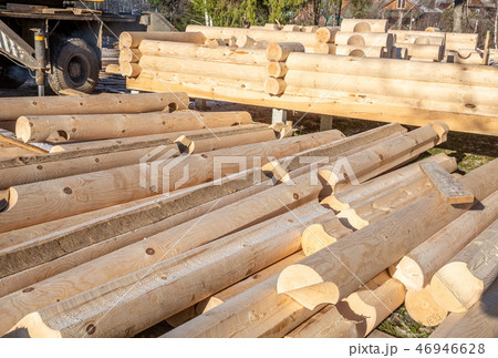building a log house 46946628