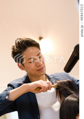 ヘアサロン 美容師 イメージ ヘアサロン 美容師 イメージ 46947015