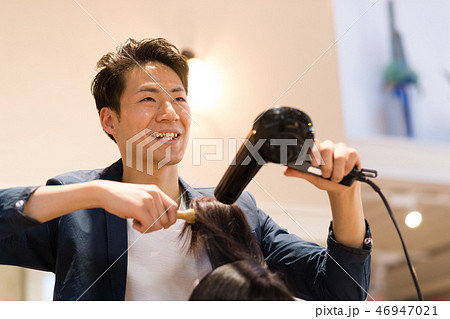 ヘアサロン 美容師 イメージ ヘアサロン 美容師 イメージ 46947021