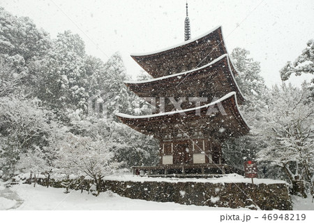 雪の湖東三山 西明寺 雪の湖東三山 西明寺 46948219