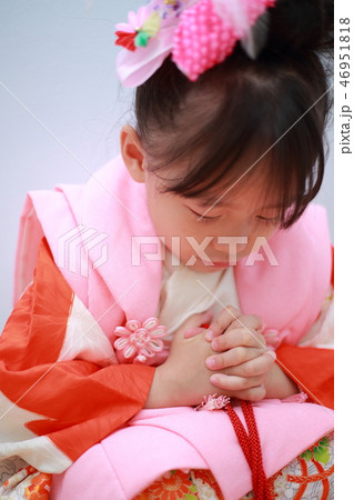 着物 (女の子 イベント 色打掛 コピースペース 和装 育児 子育て 行事 着飾り 年賀状素材) 着物 (女の子 イベント 色打掛 コピースペース 和装 育児 子育て 行事 着飾り 年賀状素材) 46951818