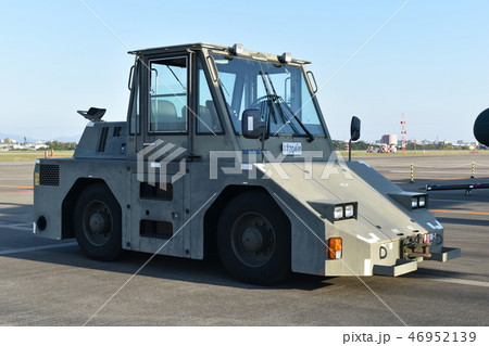 トーイングカー 46952139