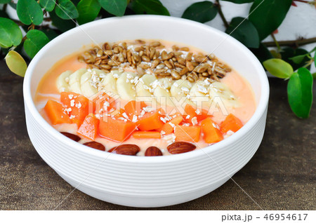papaya yogurt with fruit topping 46954617