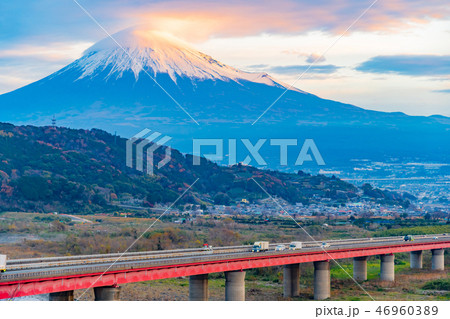 日の出の富士山 朝日 富士川PA 日の出の富士山 朝日 富士川PA 46960389