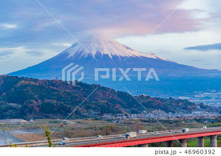 日の出の富士山　朝日　富士川PA 46960392