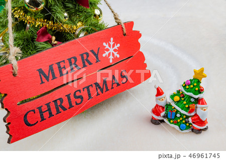 クリスマスイメージ　12月　冬 46961745