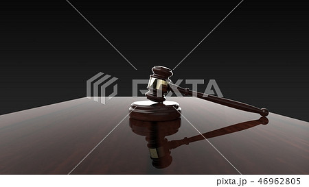 裁判 小槌 ジャッジガベル 黒背景のイラスト素材