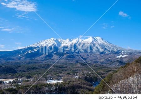 御岳山の冠雪 久藏峠からの眺め 御岳山の冠雪 久藏峠からの眺め 46966364