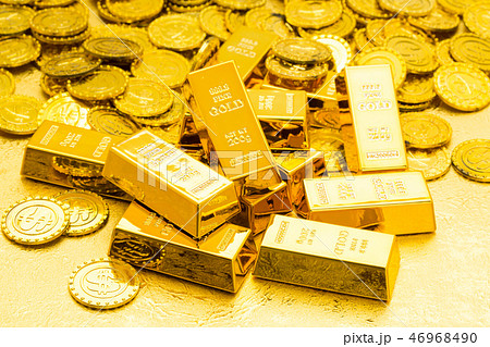 ゴールドバーと金貨 46968490