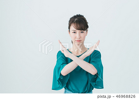 young woman 46968826